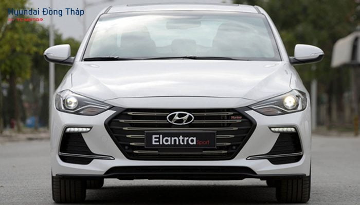 Hyundai Elantra Sport chính thức ra mắt tại thị trường Việt Nam