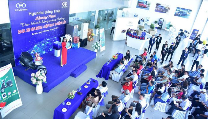 Chương trình "Tìm khách hàng trúng thưởng mua xe Hyundai - Gặp may thưởng lớn"